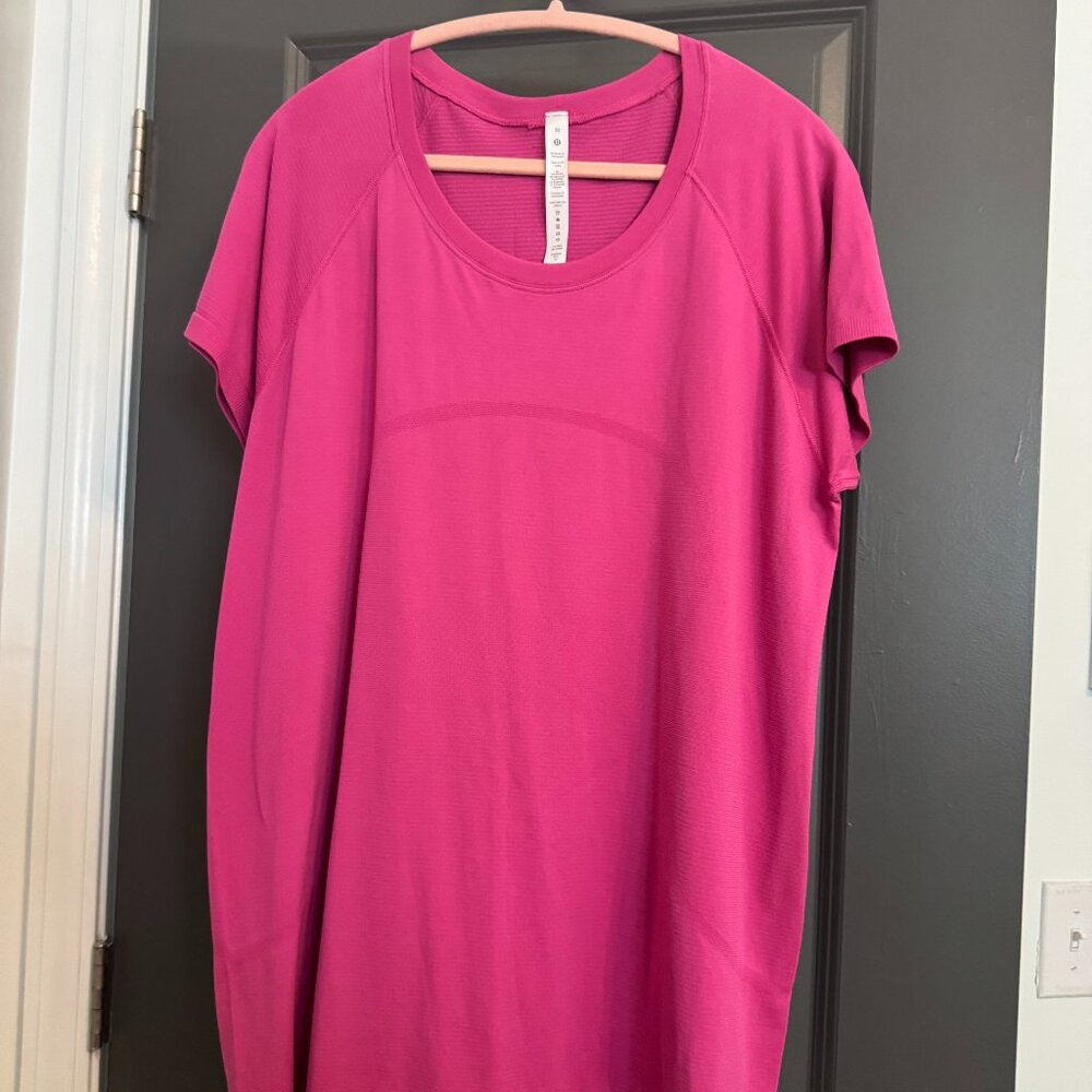 lululemon athletica Pink Short Sleeve Tee
